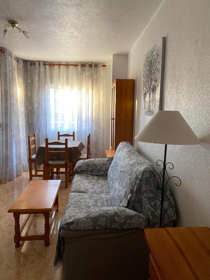 Apartamento Caballero De Rodas Torrevieja Luaran gambar