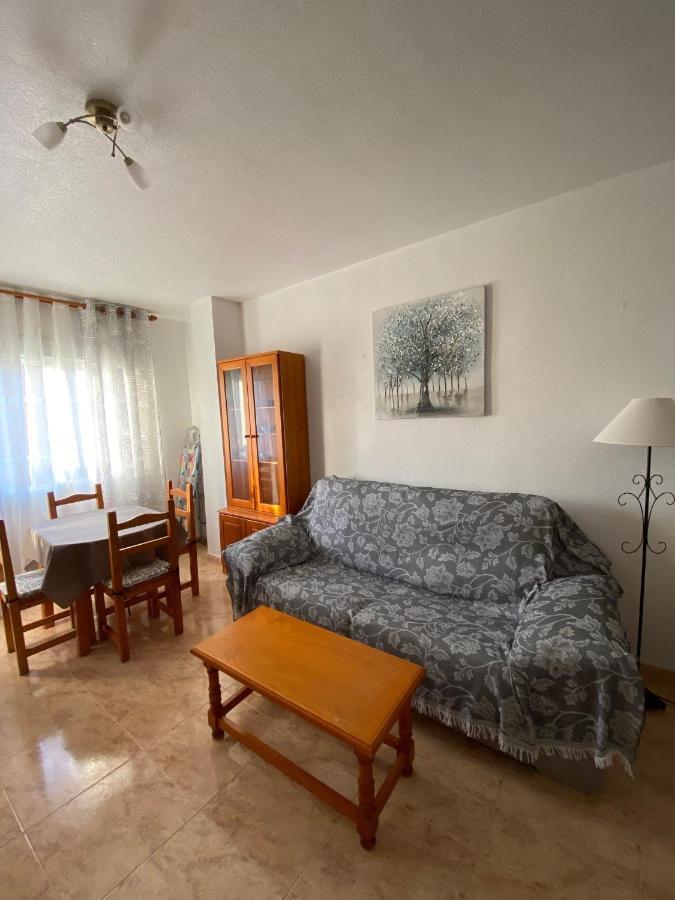Apartamento Caballero De Rodas Torrevieja Luaran gambar