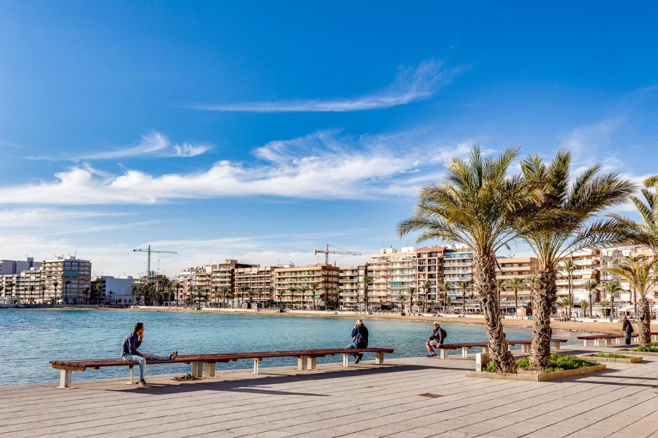Apartamento Caballero De Rodas Torrevieja Luaran gambar