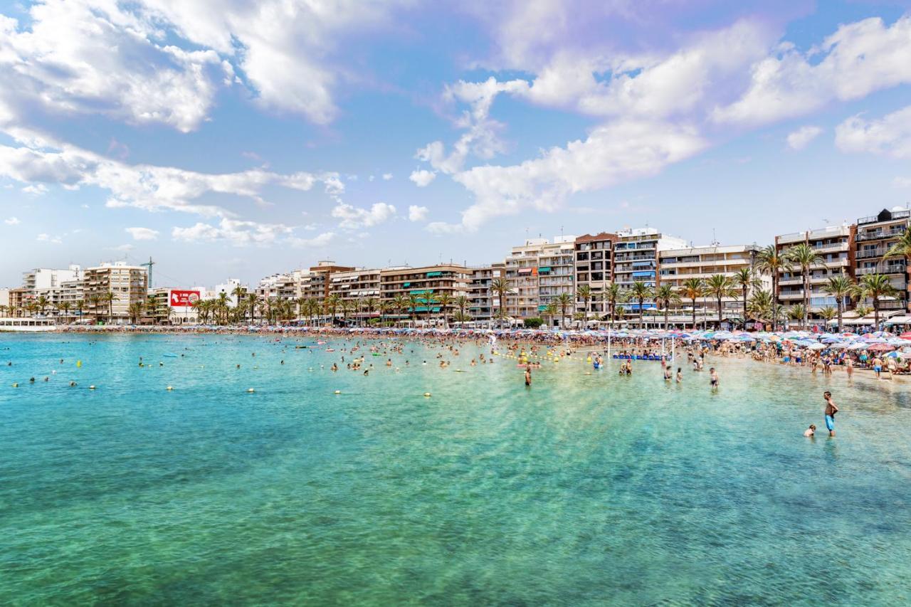 Apartamento Caballero De Rodas Torrevieja Luaran gambar