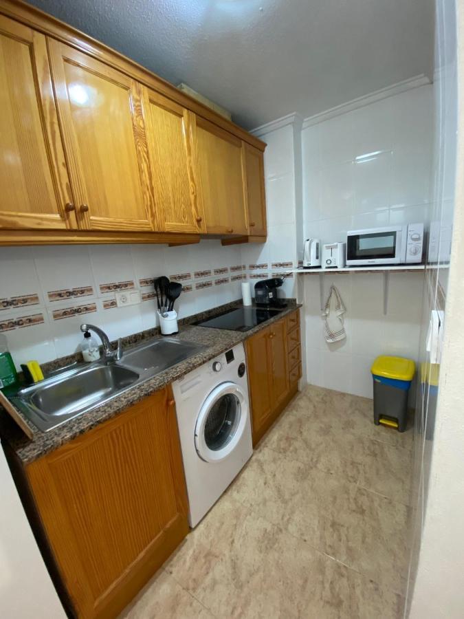 Apartamento Caballero De Rodas Torrevieja Luaran gambar
