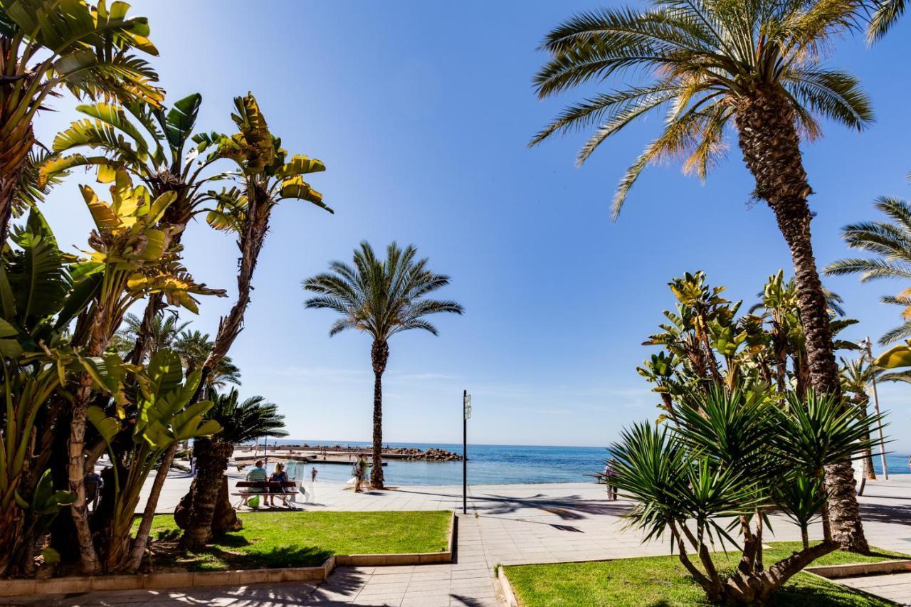 Apartamento Caballero De Rodas Torrevieja Luaran gambar